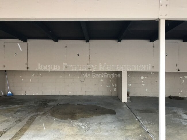 Building Photo - 4150 Ridge Rd