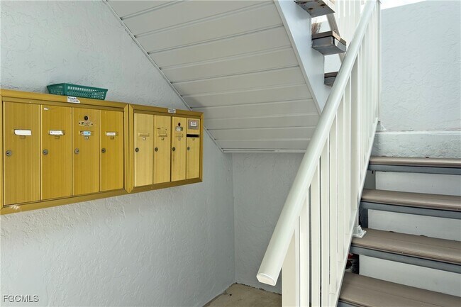 Building Photo - 1203 SW 48th Terrace