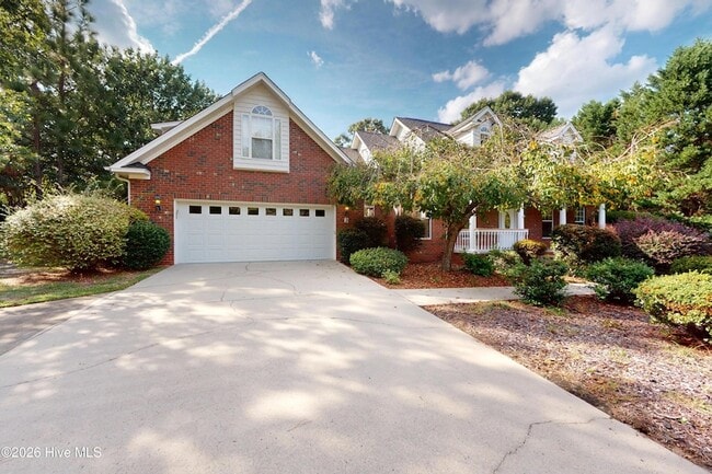 Building Photo - 3 Shenecossett Ln