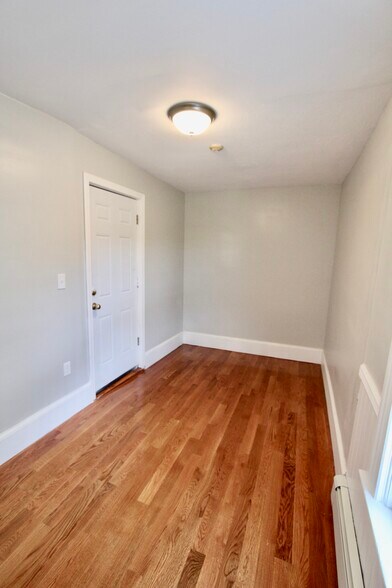 Building Photo - 248 Cross St