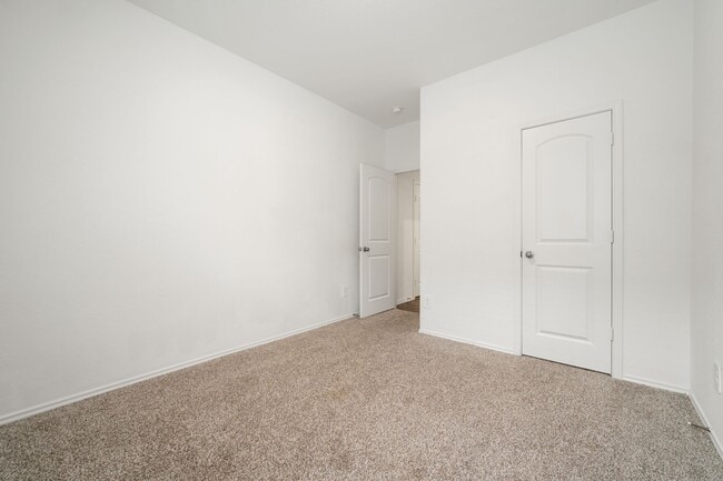Building Photo - 16011 Mersmann Rdg Ln