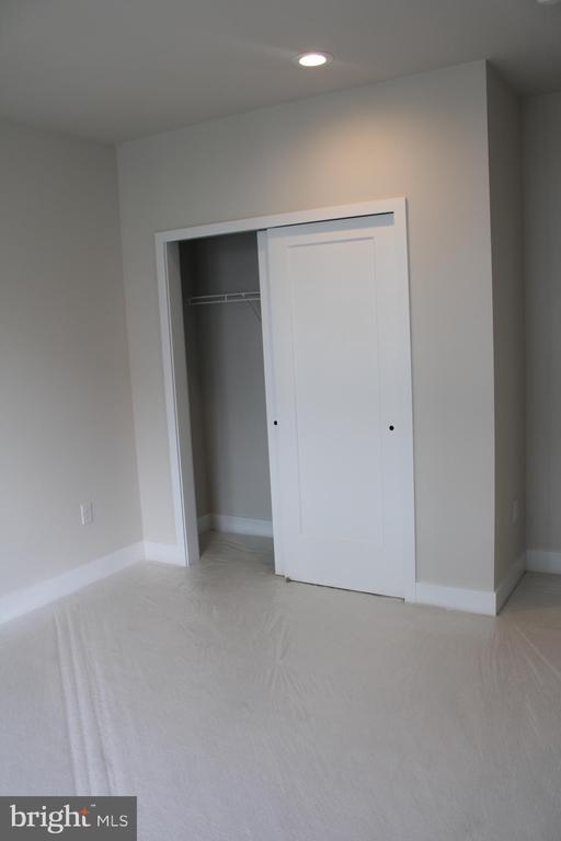 Building Photo - 205 Manion Aly