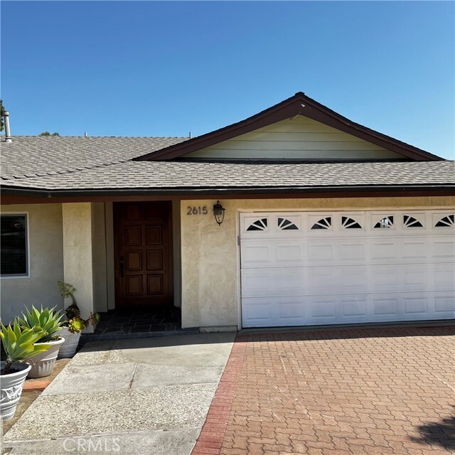 Building Photo - 2615 Temple Hills Dr