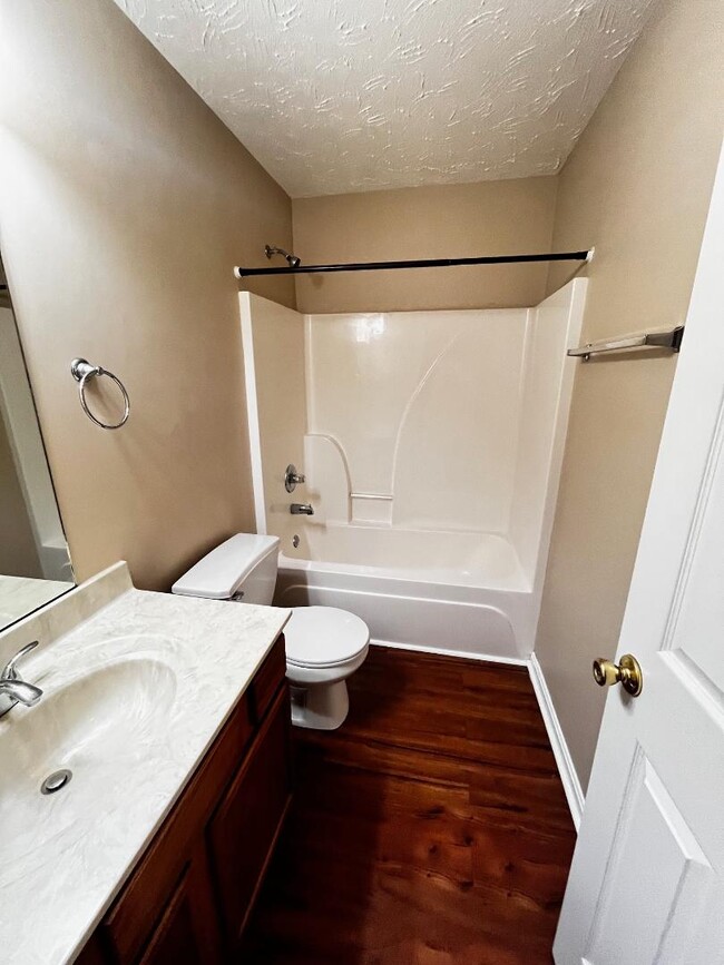 Building Photo - 403 Parker Pl