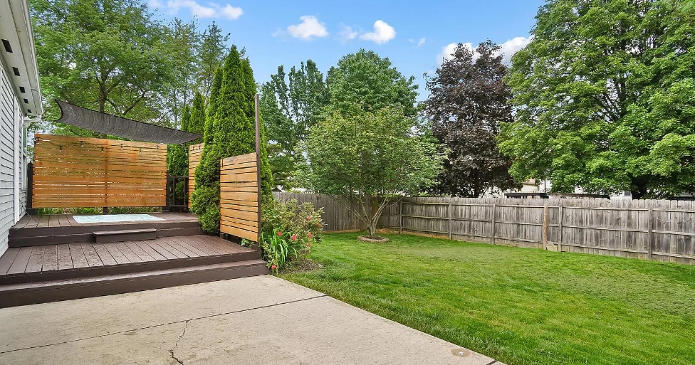 Beautiful Fully Fenced In Backyard - 2338 Nottaway Ct