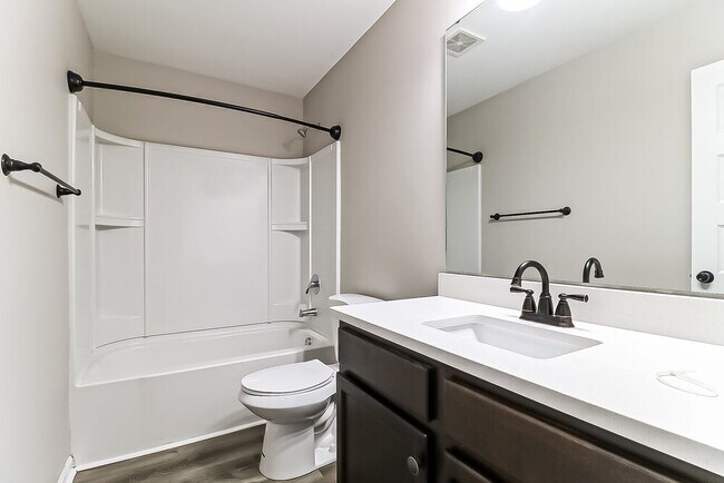 Building Photo - 174 Carissa Dr