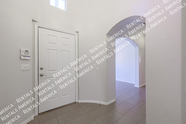 Building Photo - 15029 W Wethersfield Rd