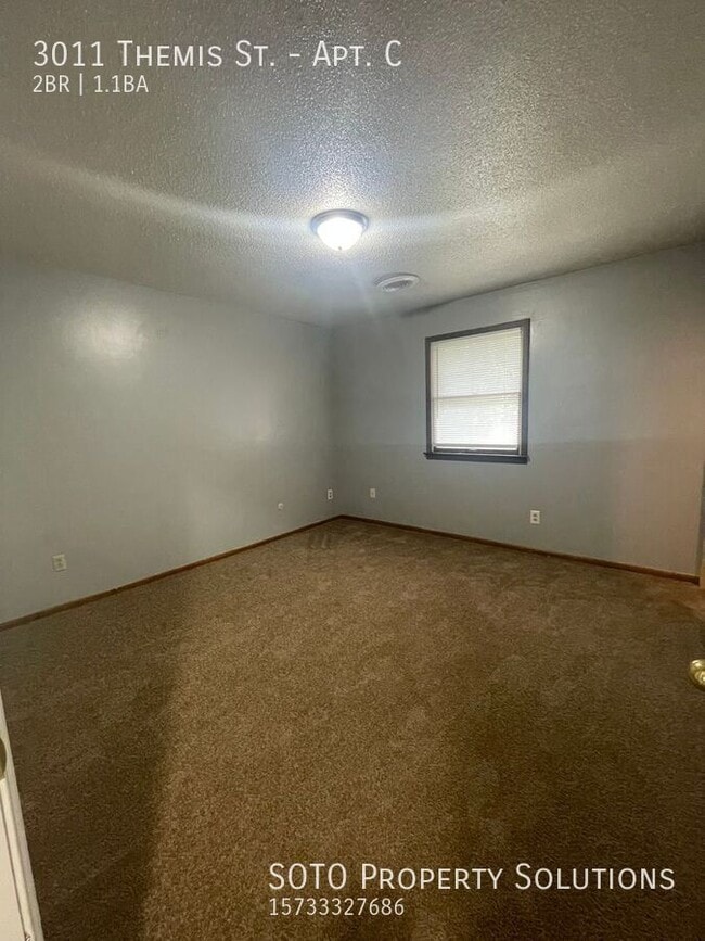 Building Photo - 3011 Themis St