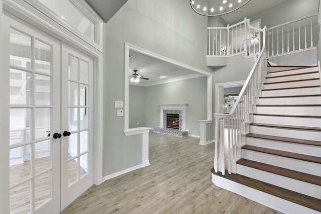 Building Photo - 31 Treescape Cir