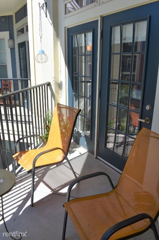 Building Photo - 215 Promenade Vista Street