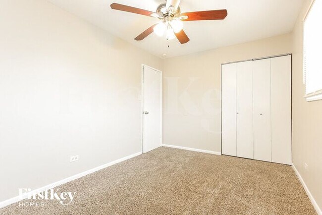 Building Photo - 1237 Balmoral Ave