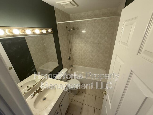 Building Photo - 6411 Jefferson Pl