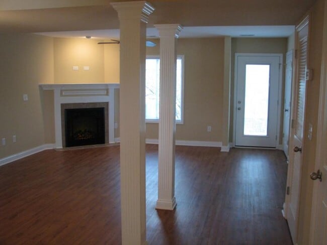 Building Photo - 2872 Rio Dosa Dr