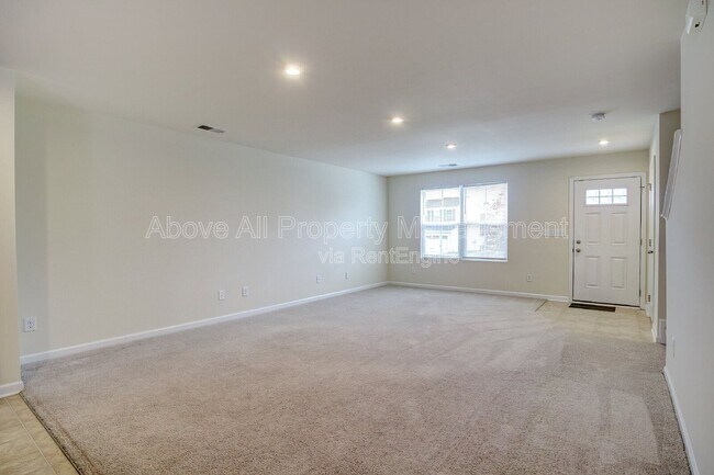 Building Photo - 1026 Bent Willow Dr