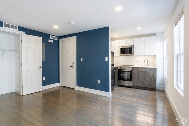 1BR, 1BA - 24 Joy Street