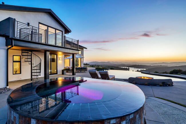 Building Photo - 14692 Ranch Trail Dr