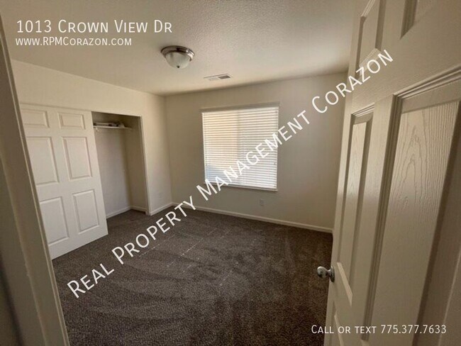 Building Photo - 1013 Crown View Dr