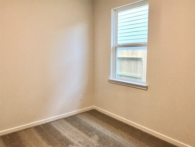 Building Photo - 7823 Skylark Heights Ln