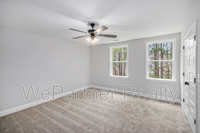 Building Photo - 124 Crest Pointe S