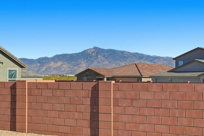 Building Photo - 8394 S Clara Roberts Wy