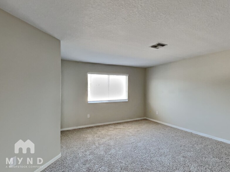 Building Photo - 4852 Barchetta Dr