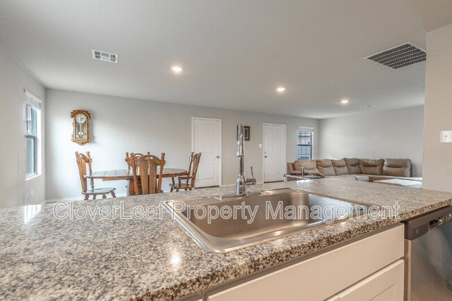 Building Photo - 6407 Ignacio Ct