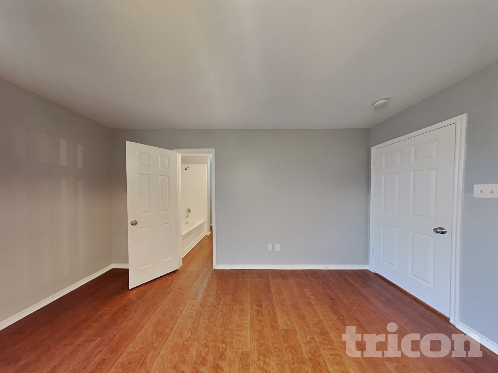 Building Photo - 2057 Wildwood Dr