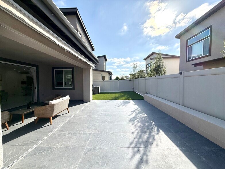 Building Photo - 10662 Senna Wy