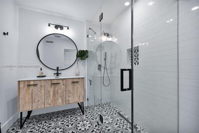 Building Photo - 7531 Miami View Dr