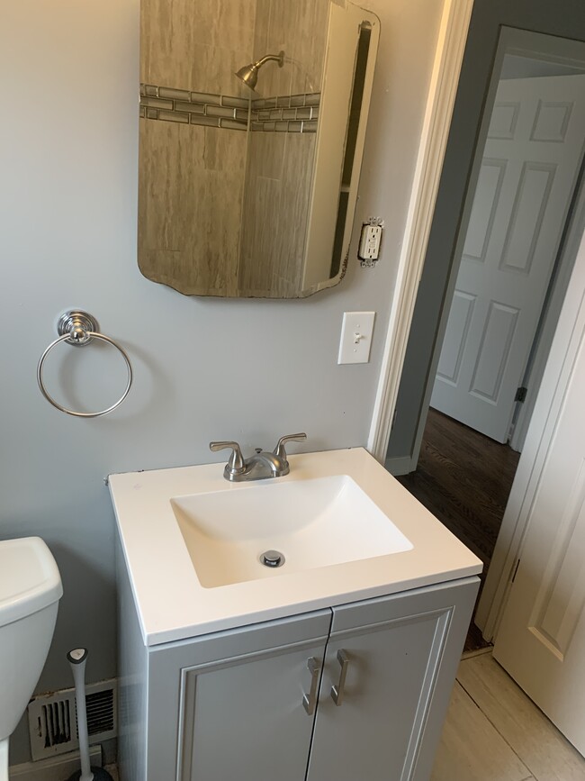 Building Photo - 4067 Paxton Blvd