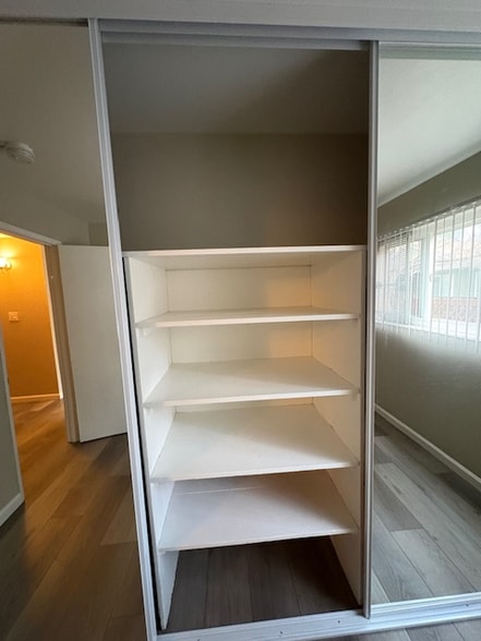 Building Photo - 5499 Claremont Ave