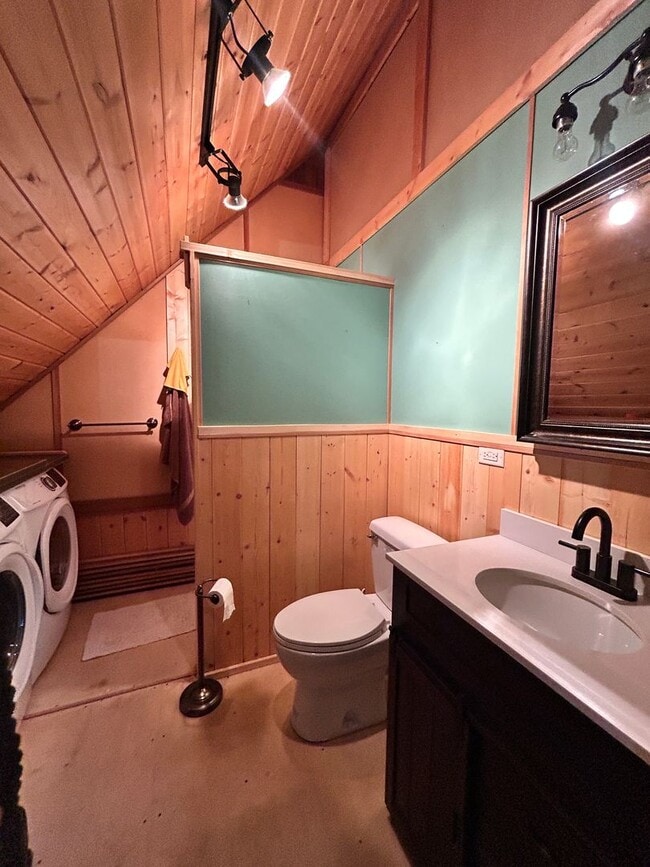 Building Photo - Gorgeous A frame loft home in the country