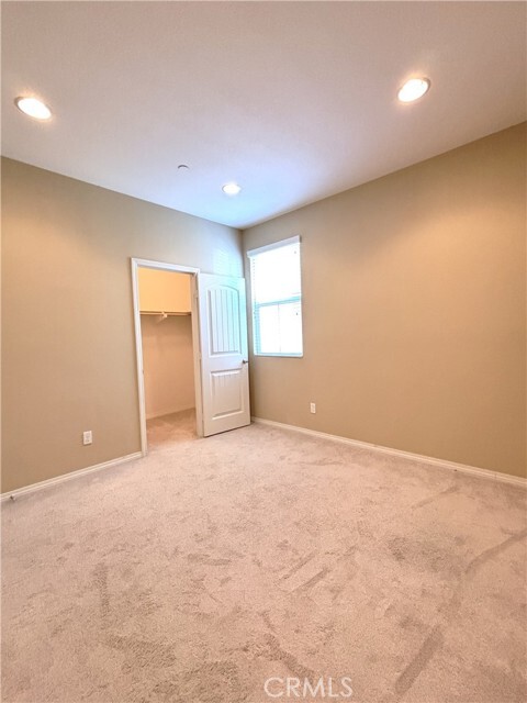 Building Photo - 7450 Silver Saddle Ct