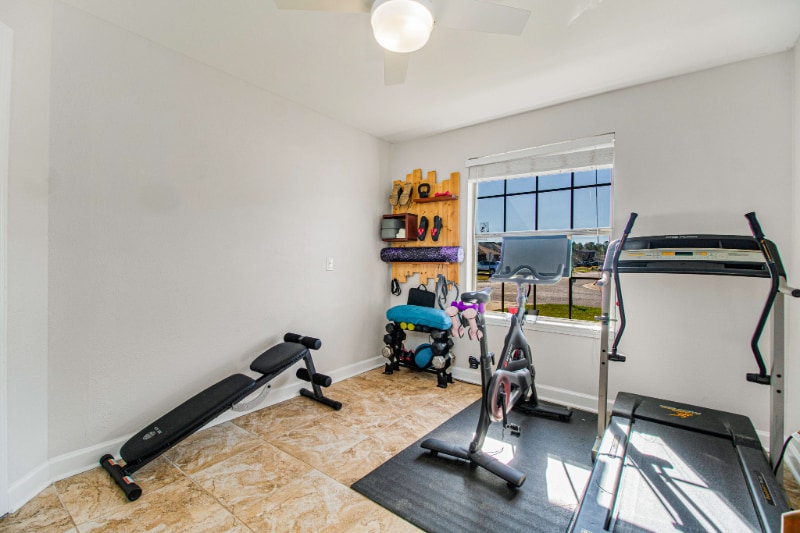 Building Photo - 9720 Brookstone Way