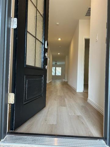 Building Photo - 520 Midnight Oak Dr