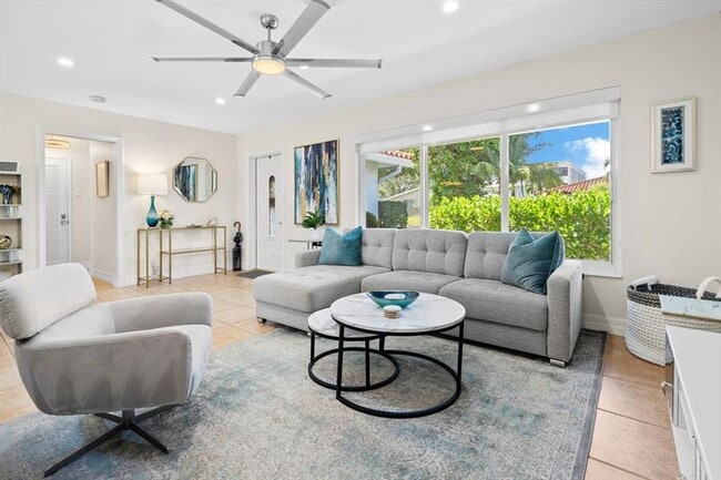 Building Photo - 4804-4806-4806 NE 21st Ave