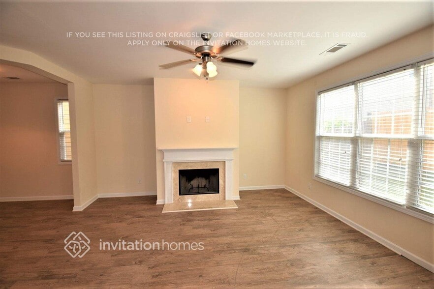 Building Photo - 5519 Chatham Cir NW