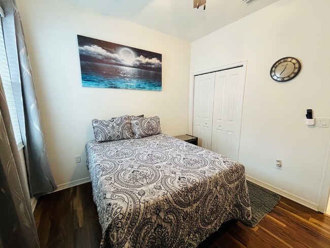 Building Photo - Available for July move-in!