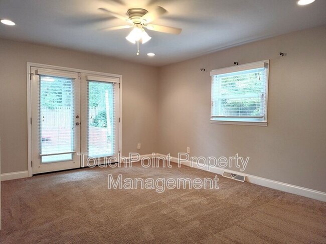 Building Photo - 1100 Norland Rd