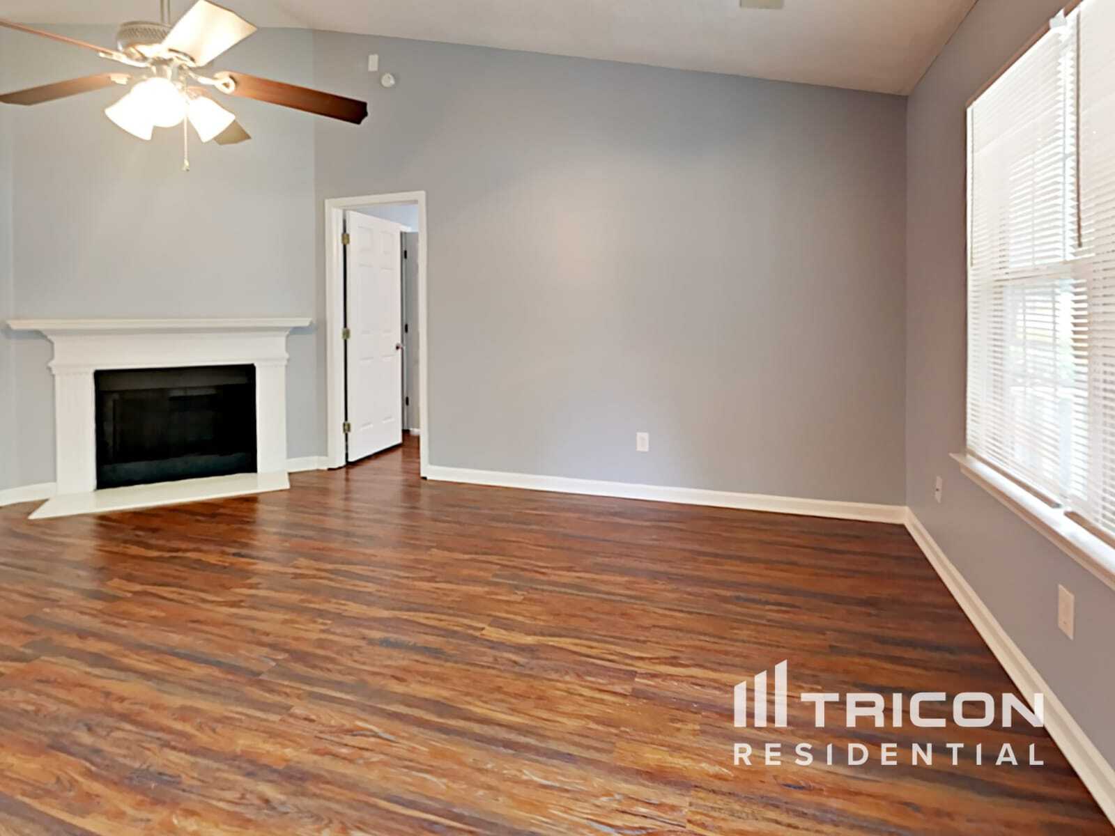 Building Photo - 744 N Shadowbrook Dr
