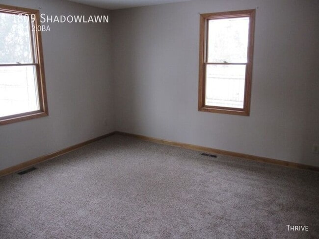 Building Photo - 1809 Shadowlawn-