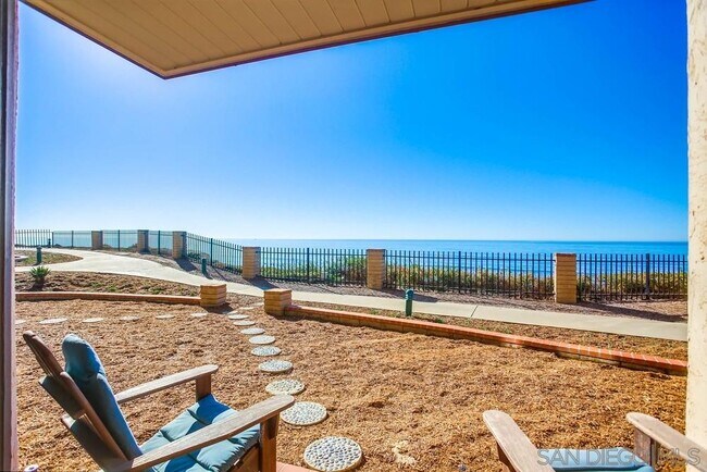 Building Photo - 190 Del Mar Shores Terrace