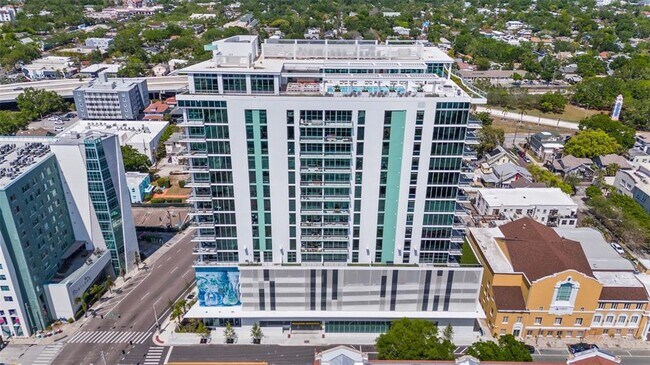 Building Photo - 777 3rd Ave N