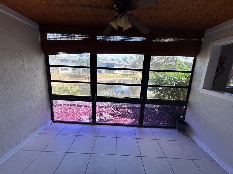 Building Photo - 6494 Royal Woods Dr