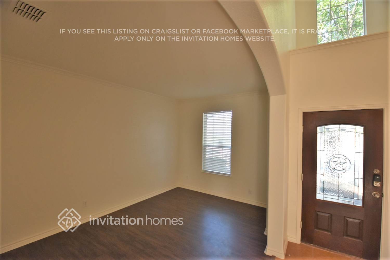 Building Photo - 15676 Sweetpine Ln