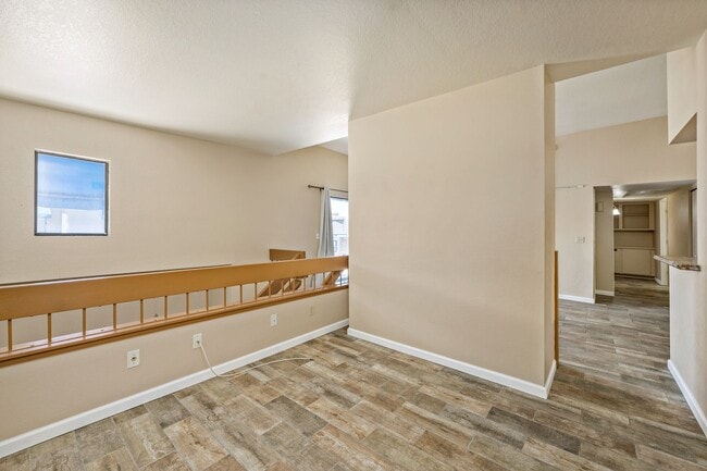 Building Photo - Colette Circle Condo