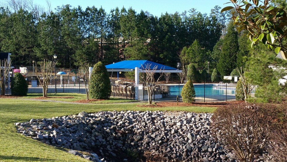 Community pool - 130 Brittingham Loop