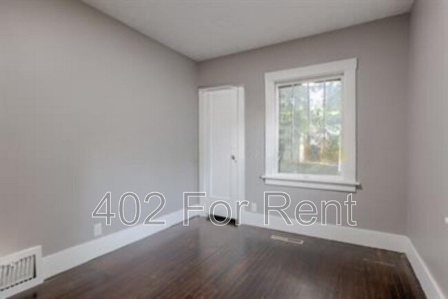 Building Photo - 4332 Fowler Ave