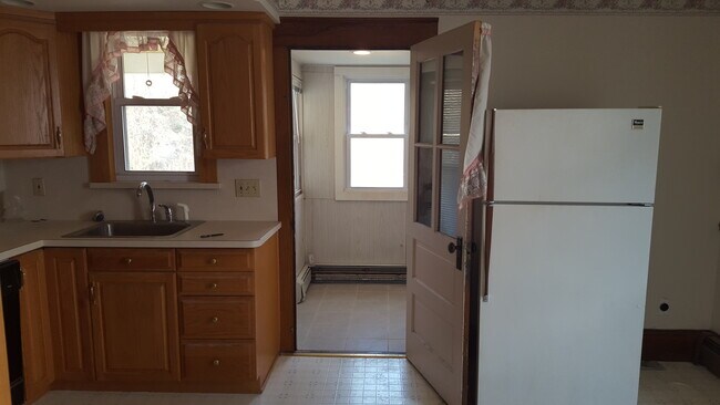 Kitchen - 59 Park Ave