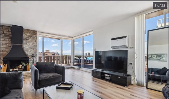 Building Photo - 1111 Ash St.